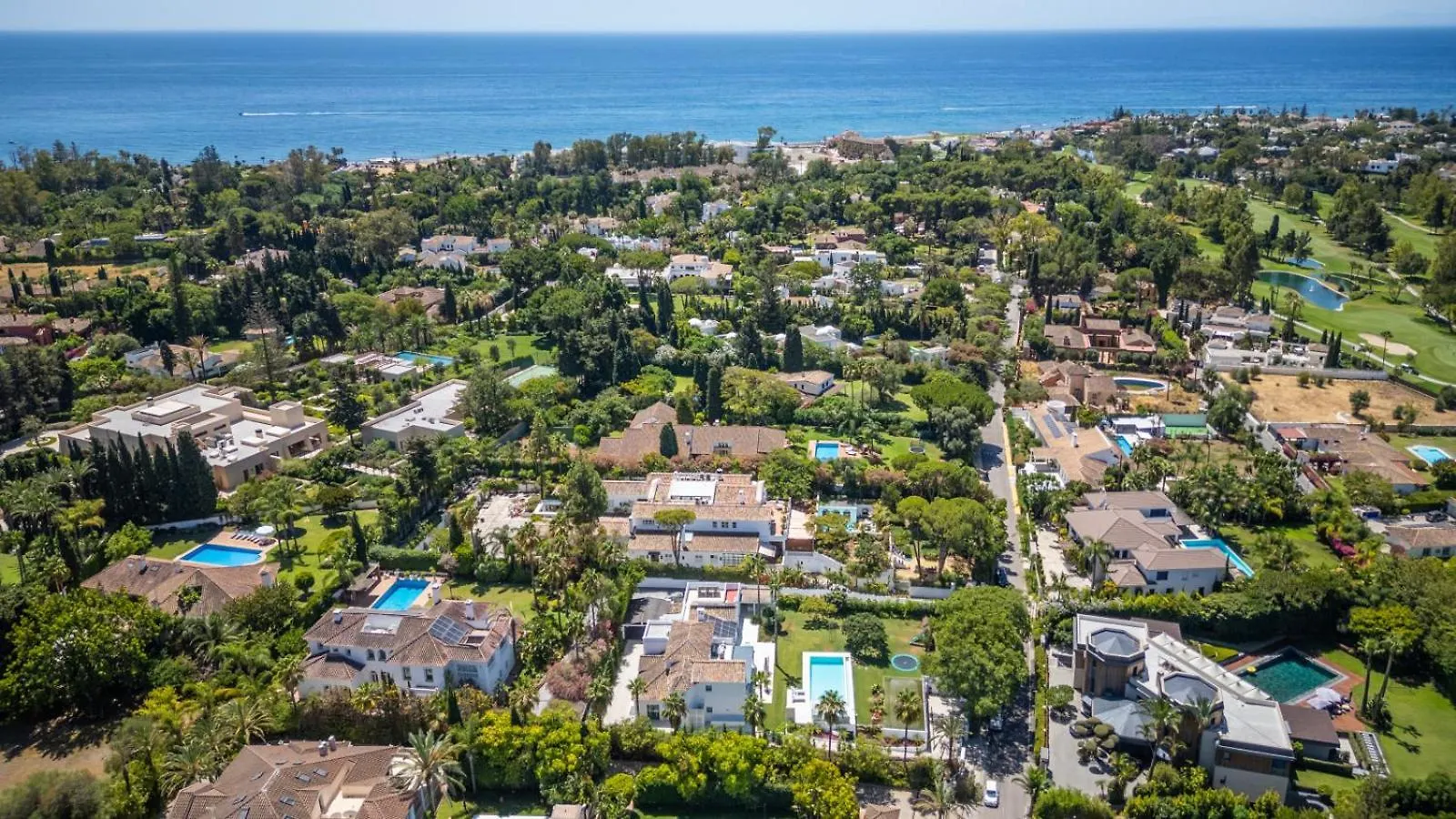 Stunning 6-Bedroom Villa In Guadalmina Baja Marbellac